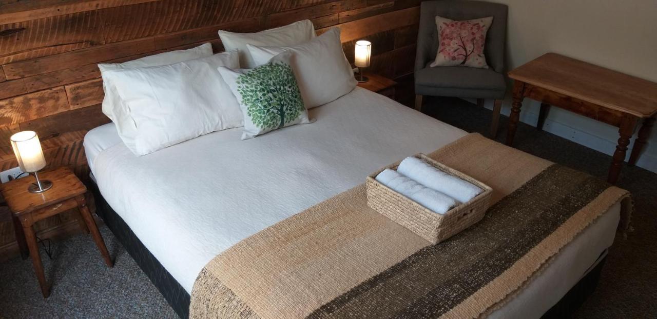 Treehouse Patagonia Hostel Πουέρτο Νατάλες Εξωτερικό φωτογραφία